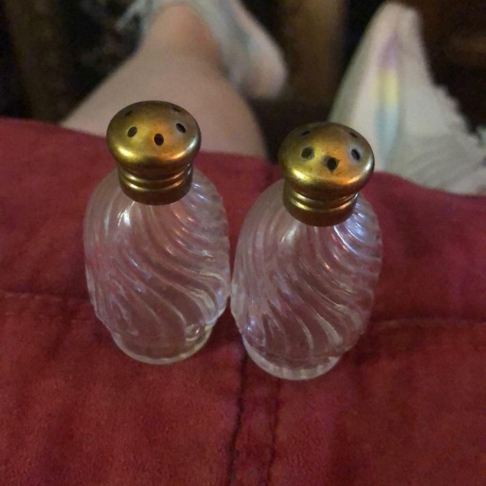 Vintage Victorian 1950's Salt and Pepper Shakers